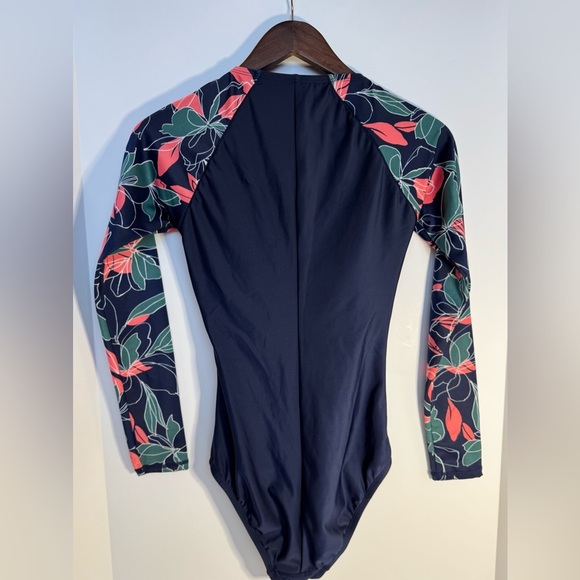 All in Motion Women's long sleeve One Piece Swimsuit small - Picture 2 of 8